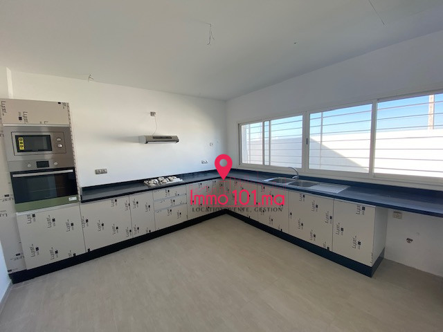 Villa à vendre à El Menzeh AYV2374