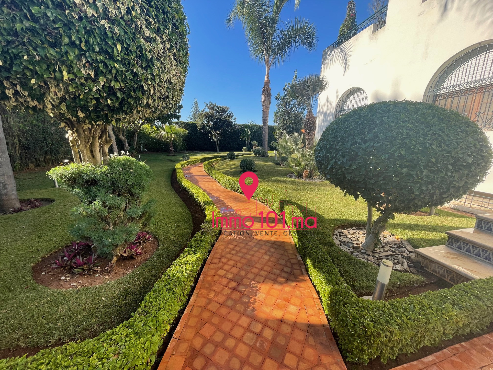 Location villa meublée à Souissi ZLLVM2377