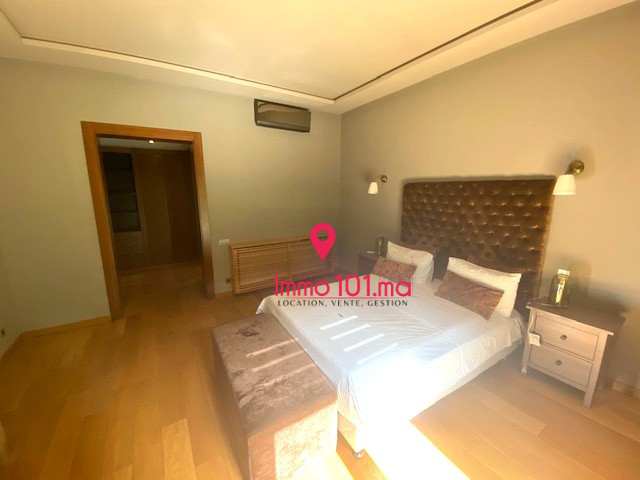 Superbe villa à vendre à Souissi ZLV2339