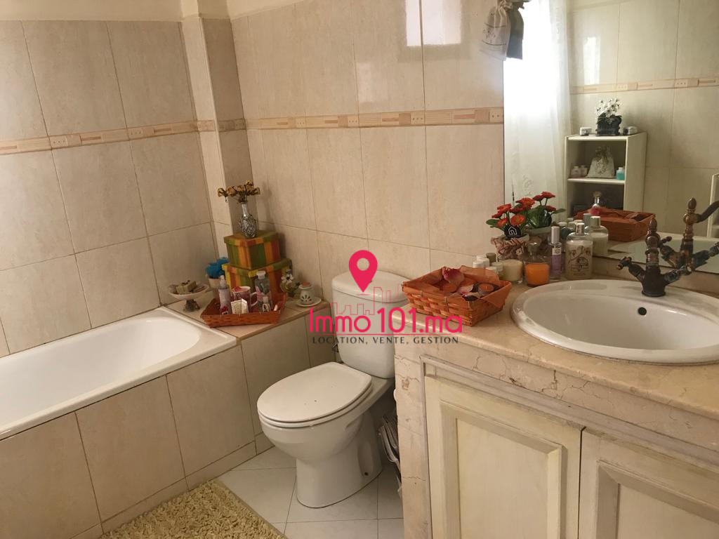 Appartement à vendre à Harhoura ZLV218