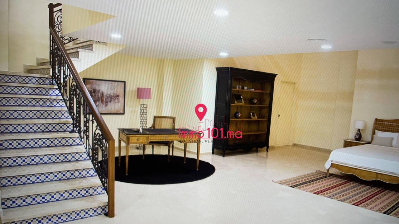 Local commercial à vendre à Casablanca ZLV763