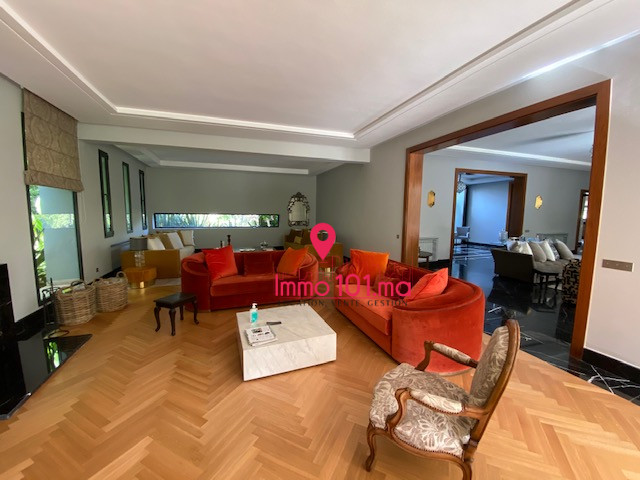 Superbe villa à vendre à Souissi ZLV2339