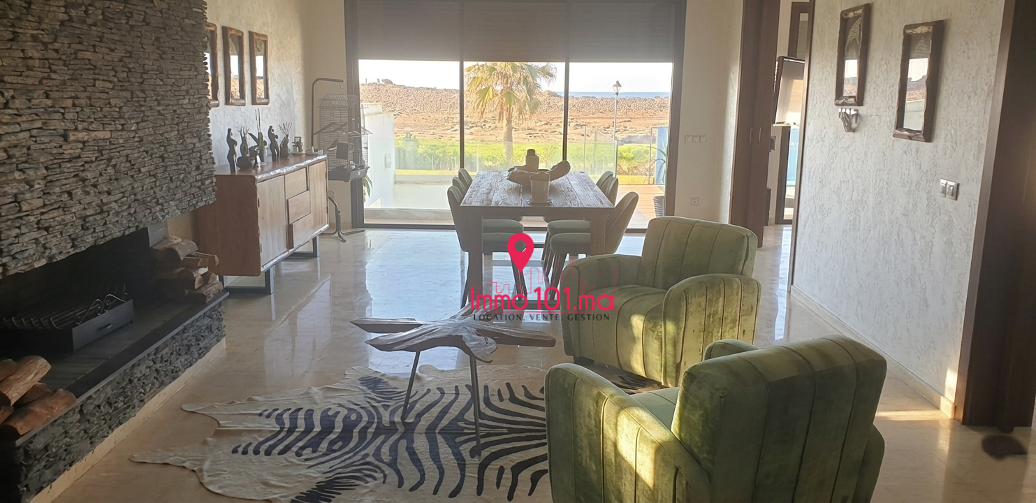 Villa avec vue sur mer à vendre à Harhoura AYV2450