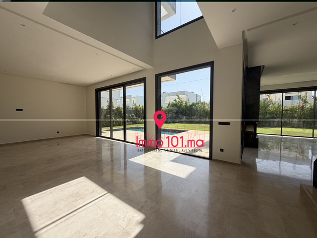 Villa à louer à El Menzeh ZLLVV2513