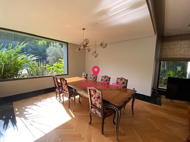 Superbe villa à vendre à Souissi ZLV2339