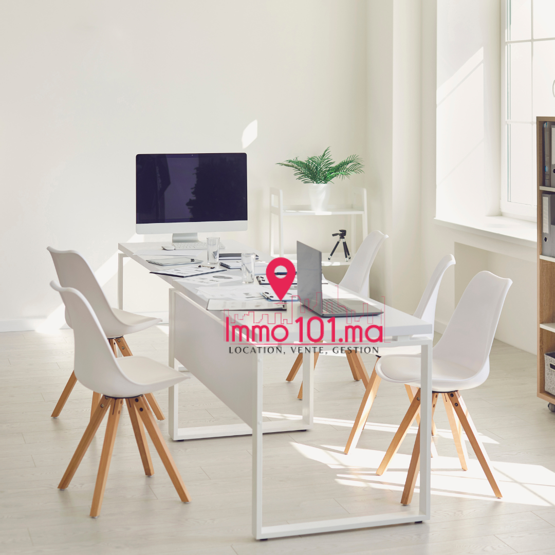 Location bureaux à Hay Riad ZLLB2420