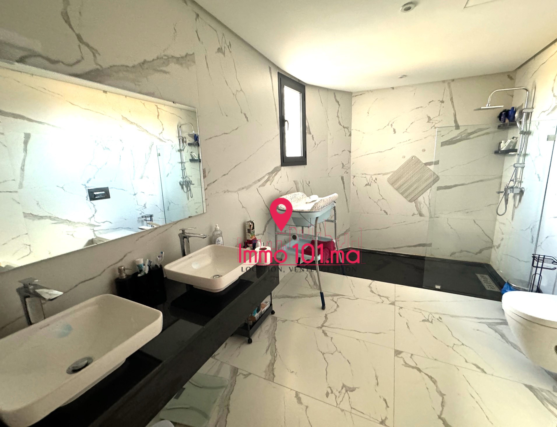 Villa à vendre à El Menzeh ZLV1936